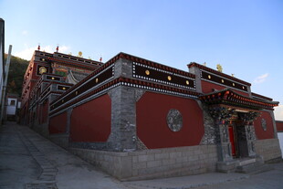 藏式风格建筑外观