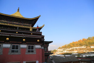 古色古香的中式阁楼建筑