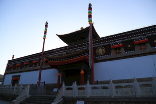 传统中式建筑庙宇景观
