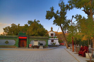 古雅村落街道景致