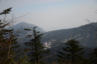 山林景致 远观朦胧山峦