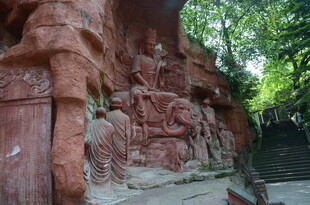 岩壁雕刻景观