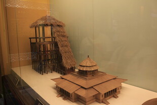 古代木质建筑模型展示