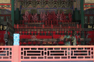 中式传统戏台内部景观