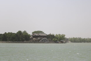 湖畔古建筑 静美风光