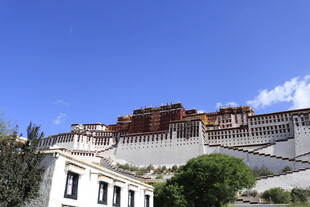 布达拉宫壮丽景观