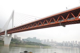 重庆跨江大桥壮观景象