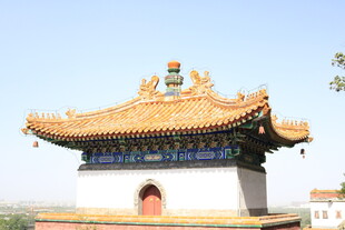 中式古建筑屋顶特写