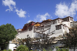 雄伟壮丽的布达拉宫