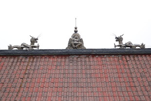 中式古建筑屋顶特写