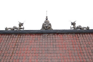 中式古建筑屋顶特写