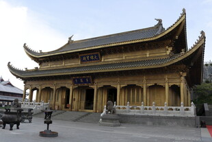 中式古建筑庙宇外观