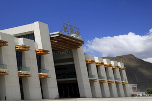 现代风格建筑外观