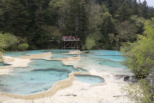 梦幻五彩池美景