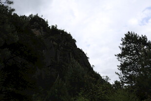 山林景致 云雾缭绕间