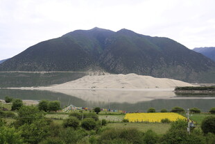 山间田野风光美景