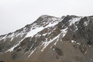 雪山壮丽景色