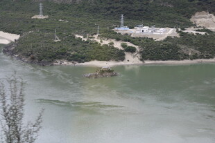 海岸风光 近水远山景色美