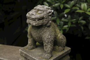 石狮子雕塑