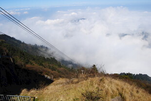 山间云海美景