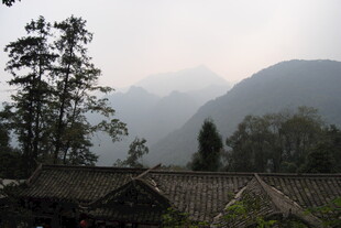 山间村落 静谧自然之景