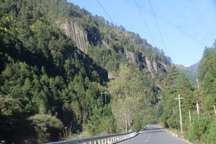山间公路风景
