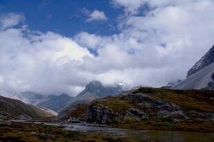 高山云海壮丽自然风光