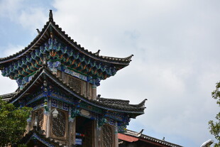 中式古建筑塔楼一角