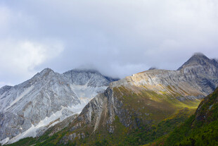 壮丽雪山美景 稻城