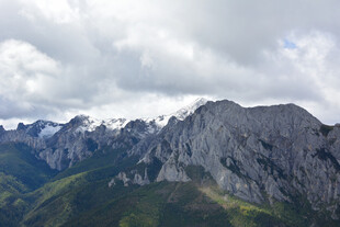 壮丽高山景色 稻城