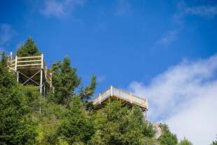 山林中的观景台