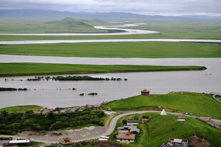 草原河畔风光美景