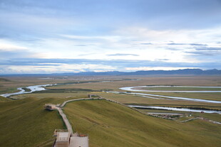 草原河流壮美风光