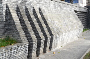 砖砌护坡的独特几何造型