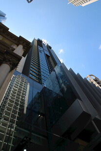 都市摩天大楼仰视景观