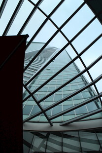 现代建筑玻璃穹顶景观