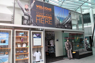 户外用品店展示陈列