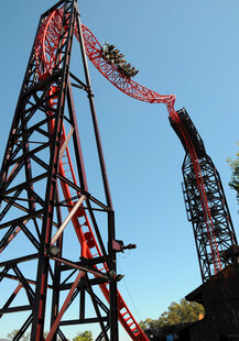 刺激的红色过山车