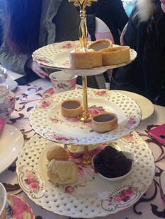 三层英式下午茶甜点摆台