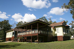 乡村两层住宅 风景宜人