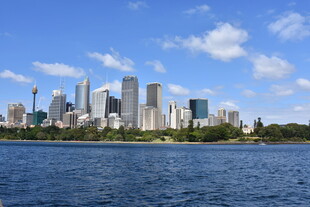 城市滨水天际线景观