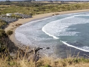 海岸风光 海浪轻拍沙滩