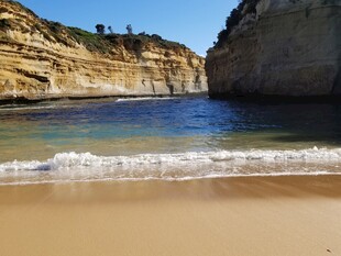 海岸美景 海浪轻拍沙滩