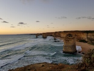大洋路十二使徒岩海景