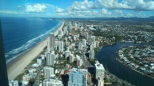 黄金海岸城市海滨风光