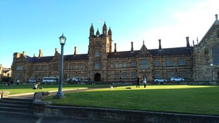 悉尼大学古老建筑景观