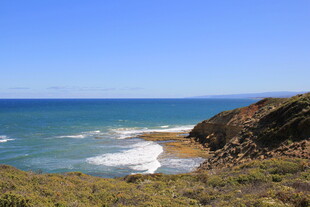 海岸风光 碧海蓝天与崖岸