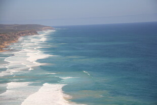美丽海岸线 碧海白沙景观