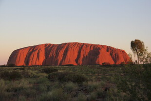 澳大利亚乌鲁鲁巨石景观