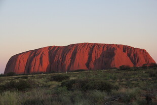 澳大利亚乌鲁鲁巨石景观